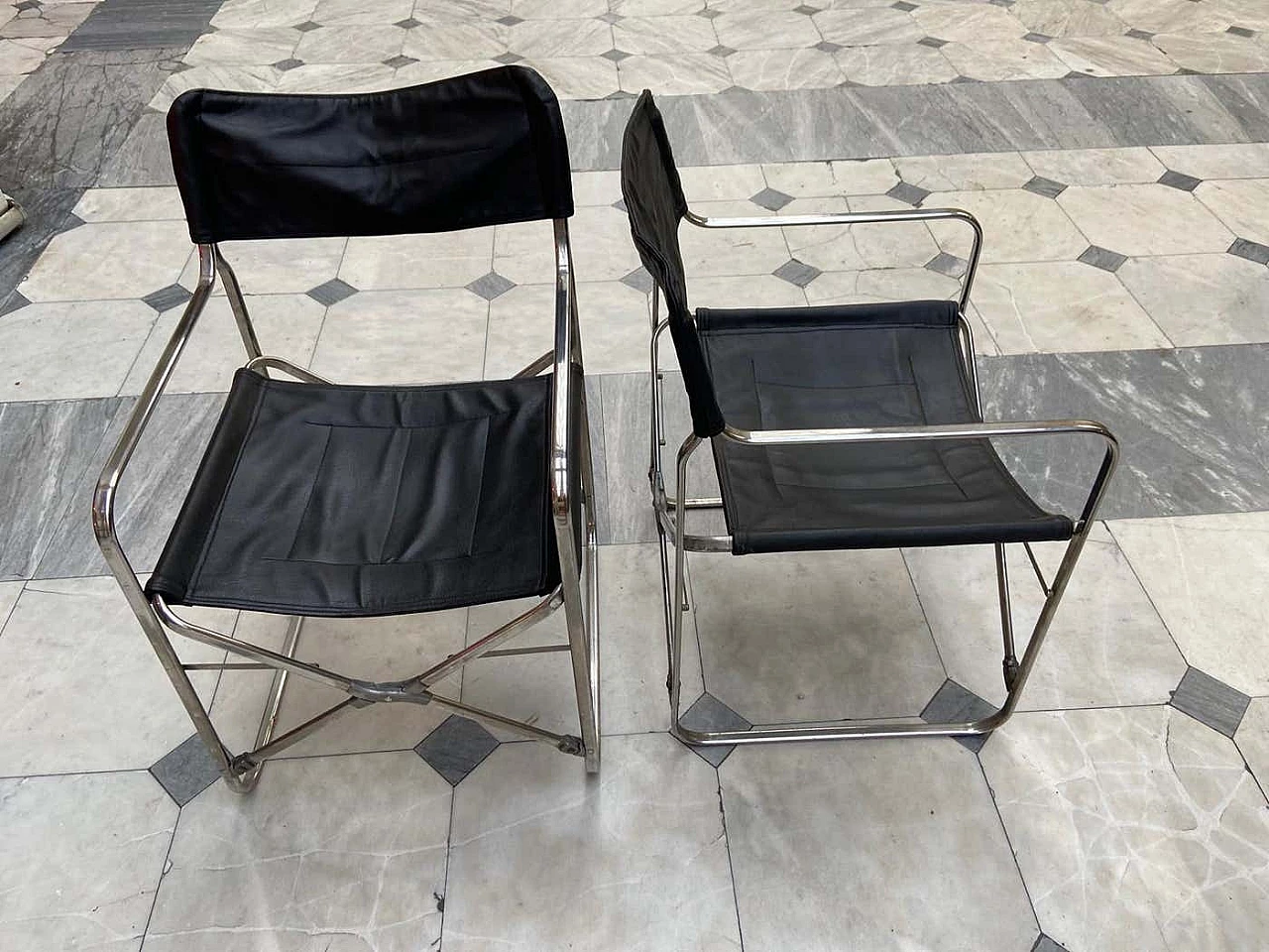 Pair of April folding chairs by Gae Aulenti for Zanotta, 1980s 3