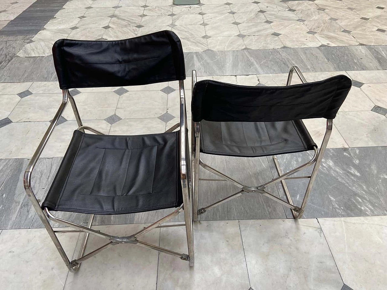 Pair of April folding chairs by Gae Aulenti for Zanotta, 1980s 4