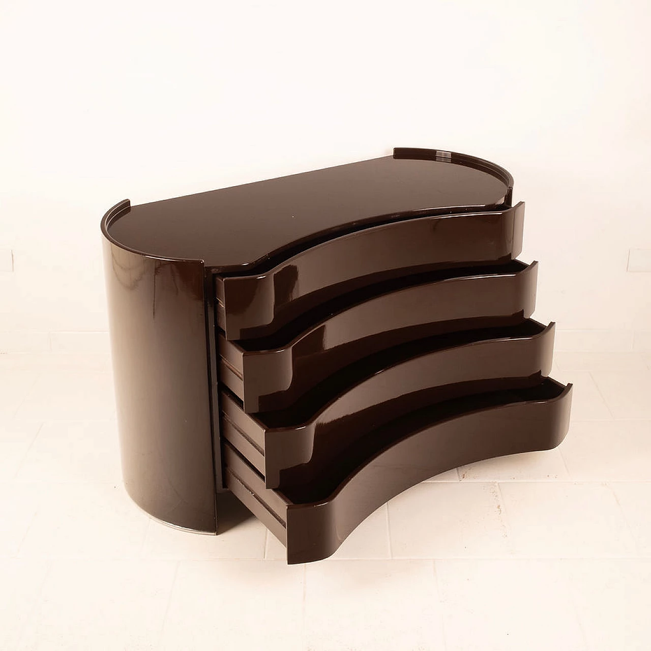 Cassettiera Aiace legno laccato a specchio di Benatti, 1966 5