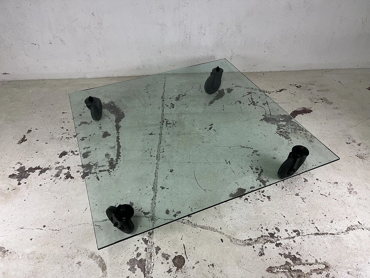 Glass coffee table by Gae Aulenti for Fontana Arte, 1970s 2