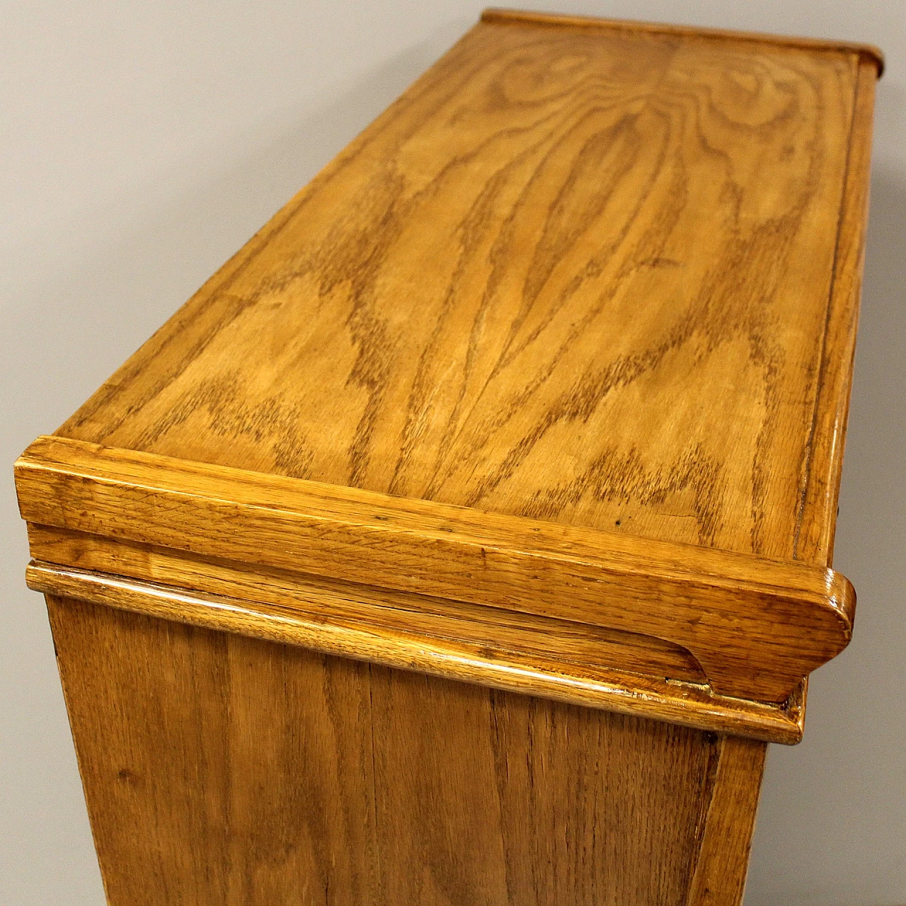 Oak filing cabinet with shutter and display case, early 20th century 5
