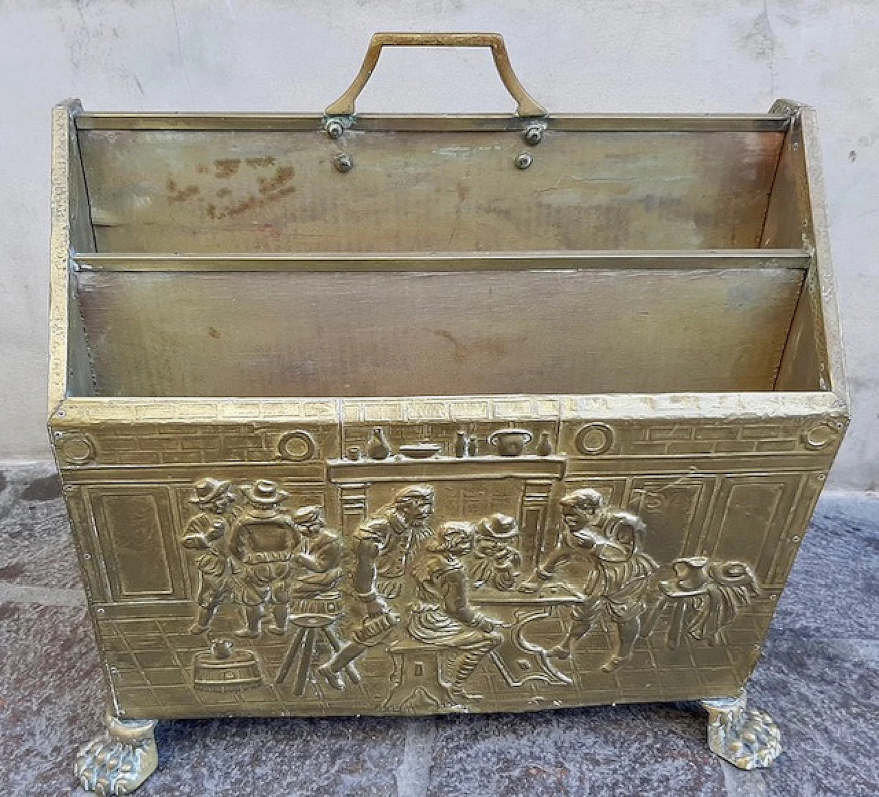 Magazine rack in metal and brass embossed foil, 1930s 2