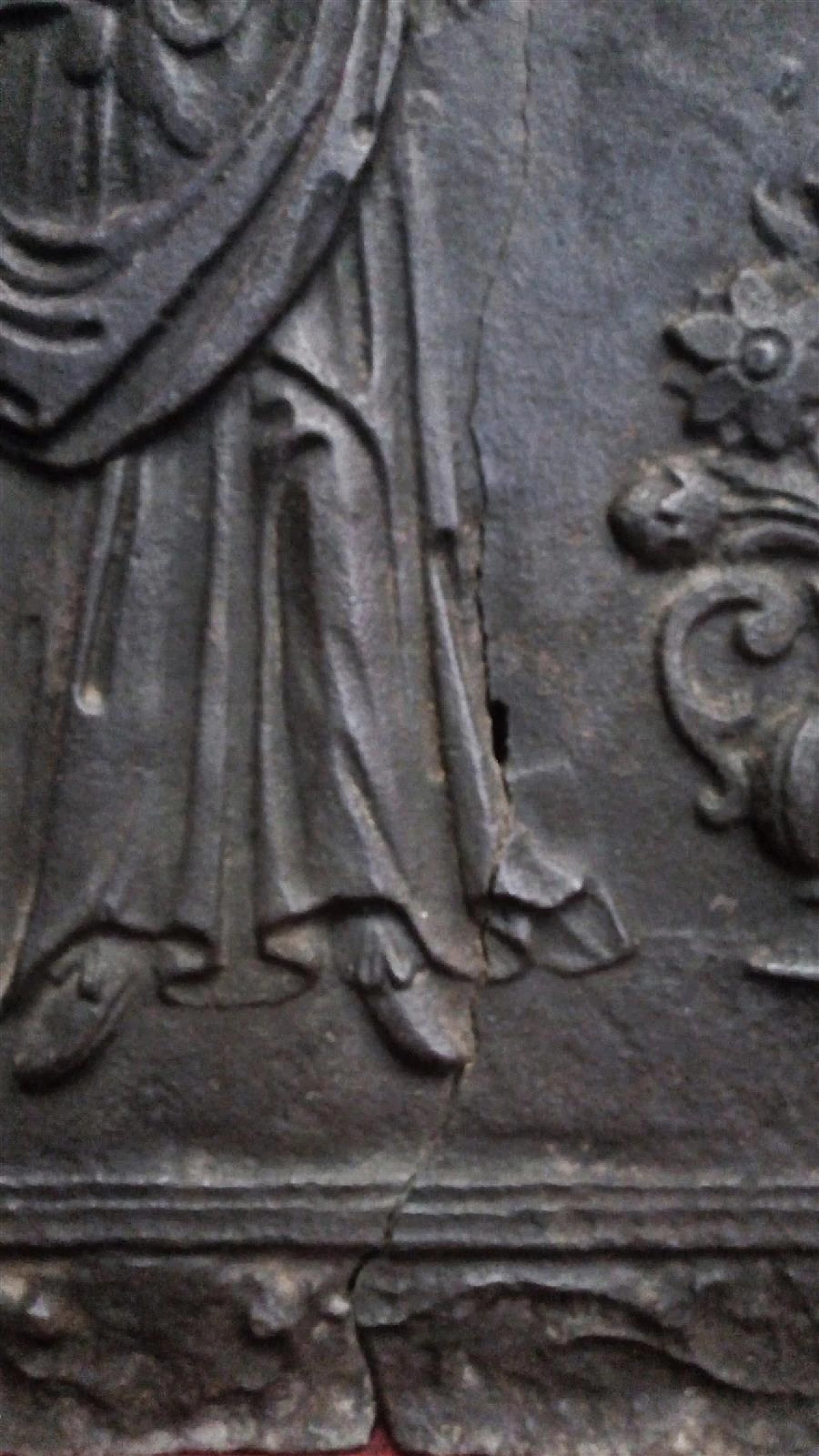 Cast iron fireplace plate in Louis XIII style, early 19th century 5