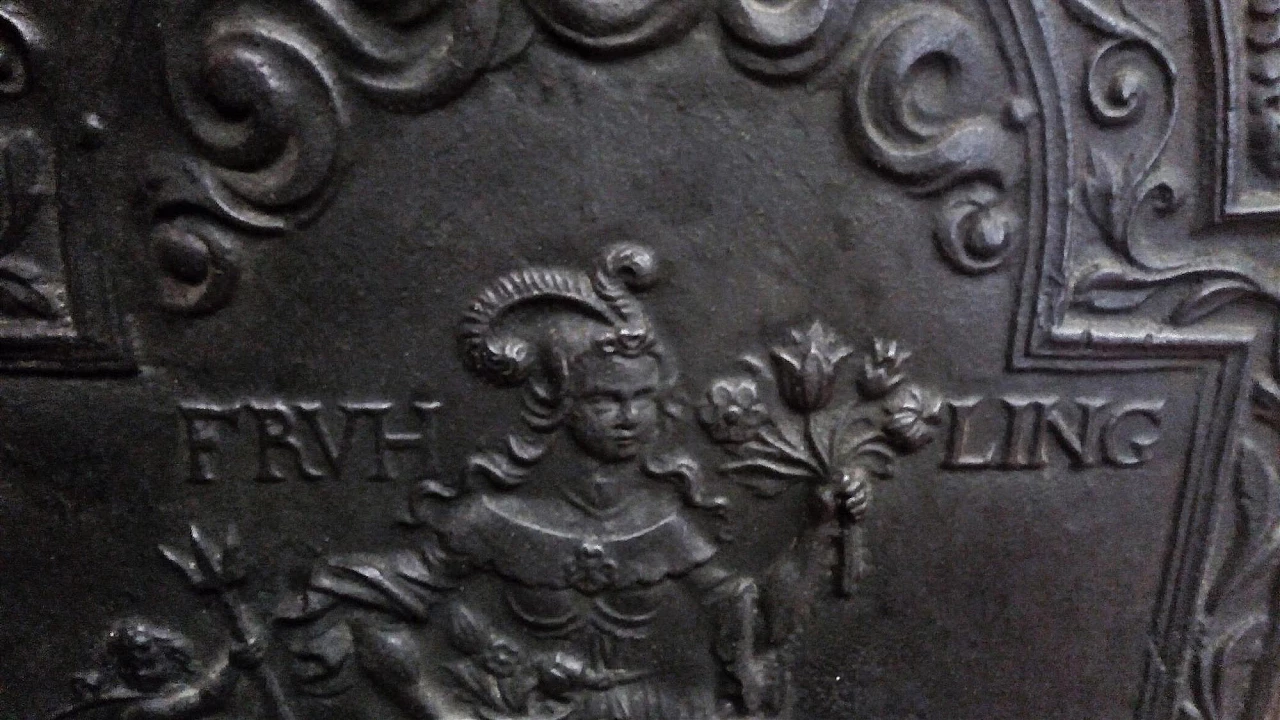 Cast iron fireplace plate in Louis XIII style, early 19th century 10