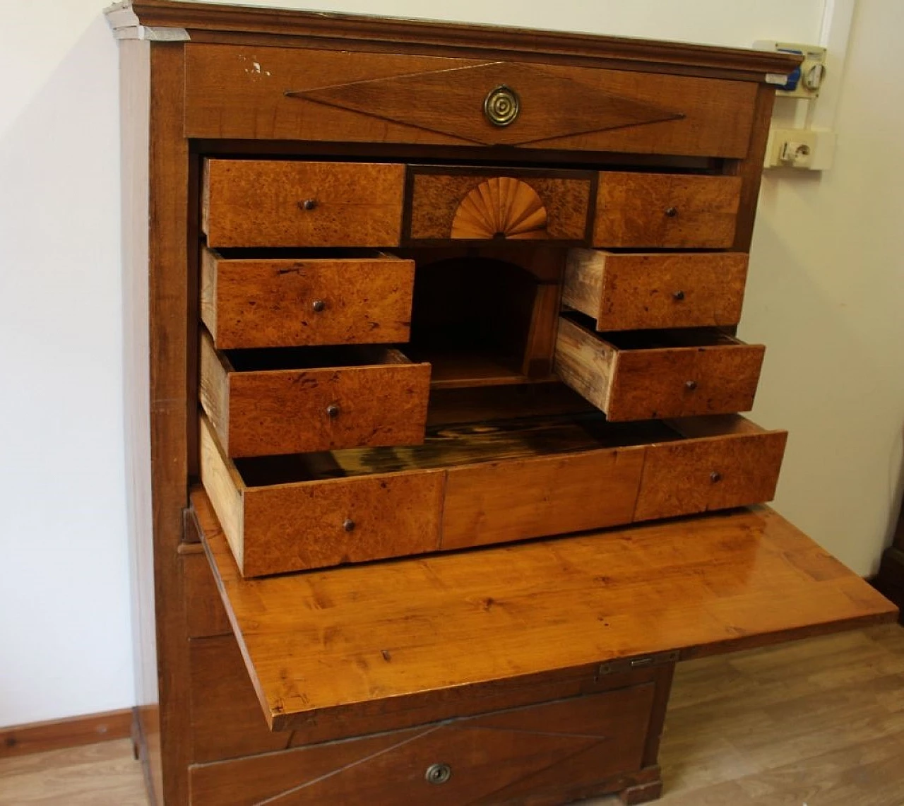 Secretaire in oak and maple burl, early 20th century 3