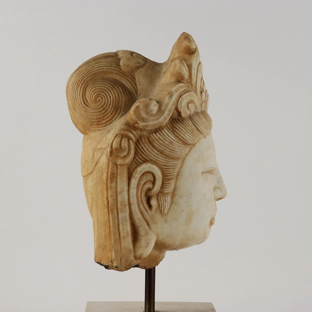 Guanyin's head, marble sculpture with travertine base 5