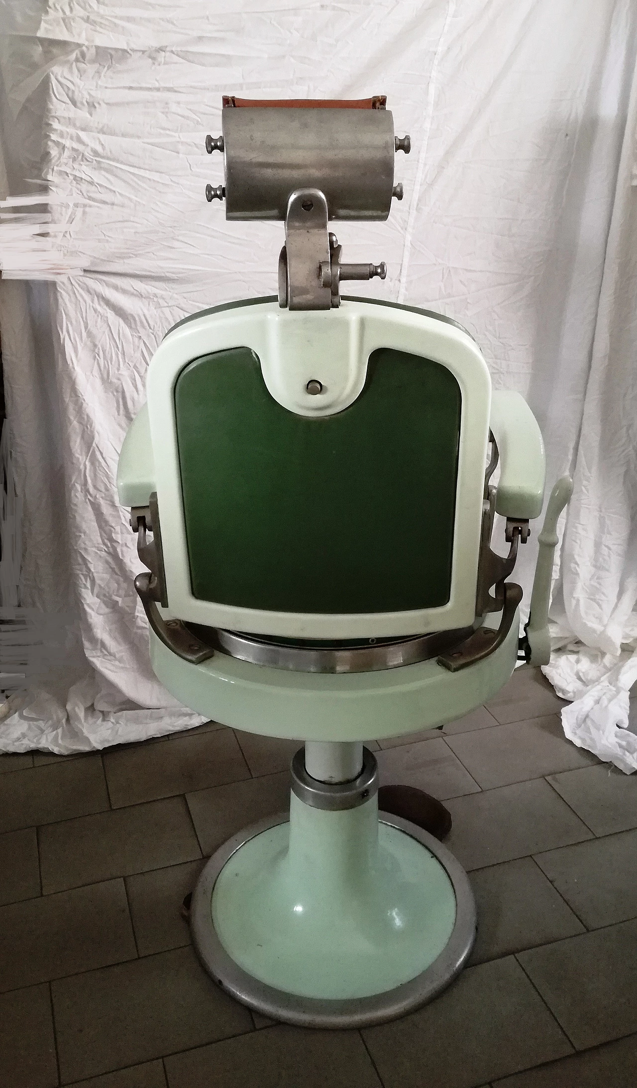 Aluminium, skai and ceramic barber's chair, 1930s 4