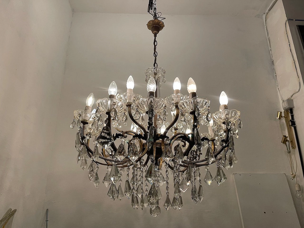 18-light Murano crystal and bronze chandelier, 1960s 8