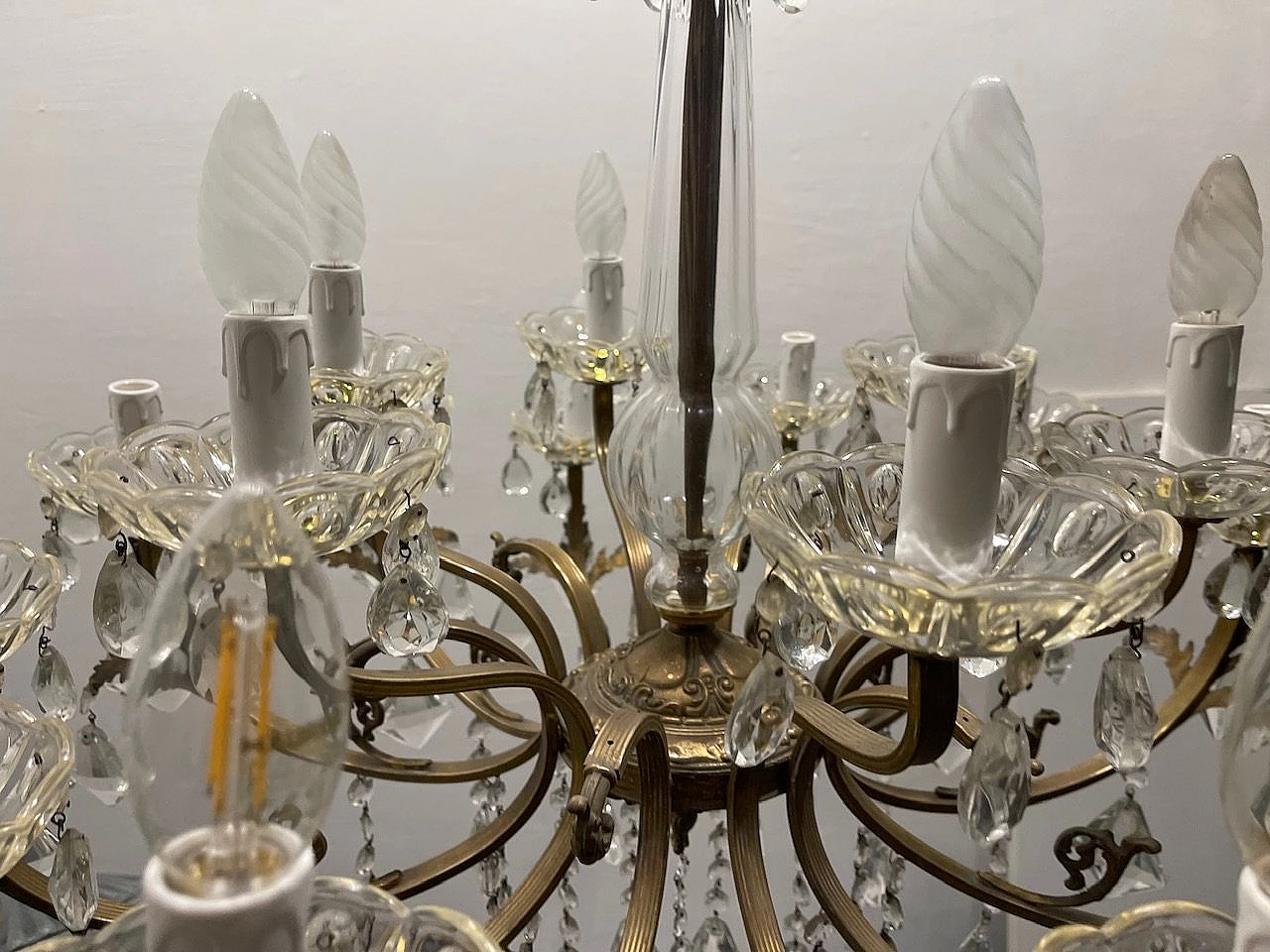 Lampadario a 18 luci in cristallo di Murano e bronzo, anni '60 11