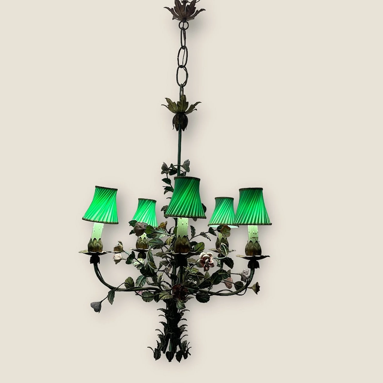 Lampadario a fiori in porcellana di Tole, anni '50 10