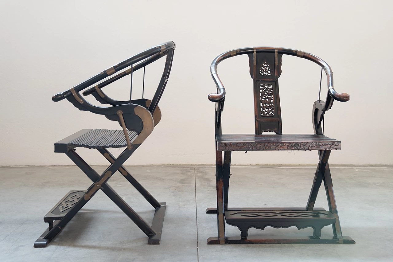 Coppia di sedie pieghevoli in legno e ottone di Ming, anni '20 1382582