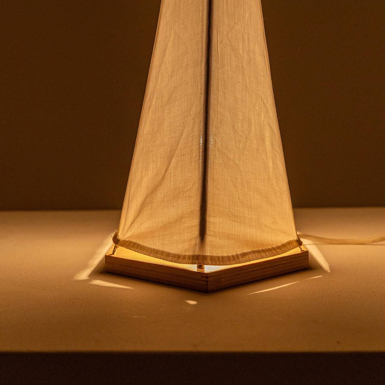 Canadese table lamp by Ibis, 1980s 10