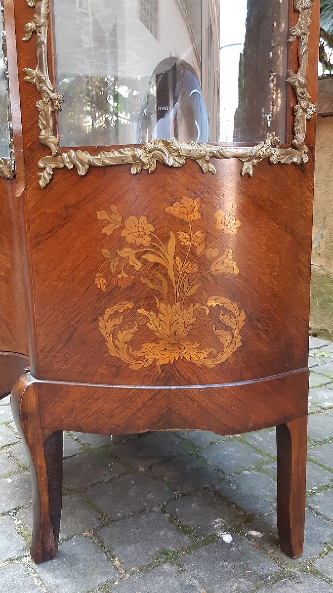 Napoleon III walnut display cabinet, second half of the 19th century 4