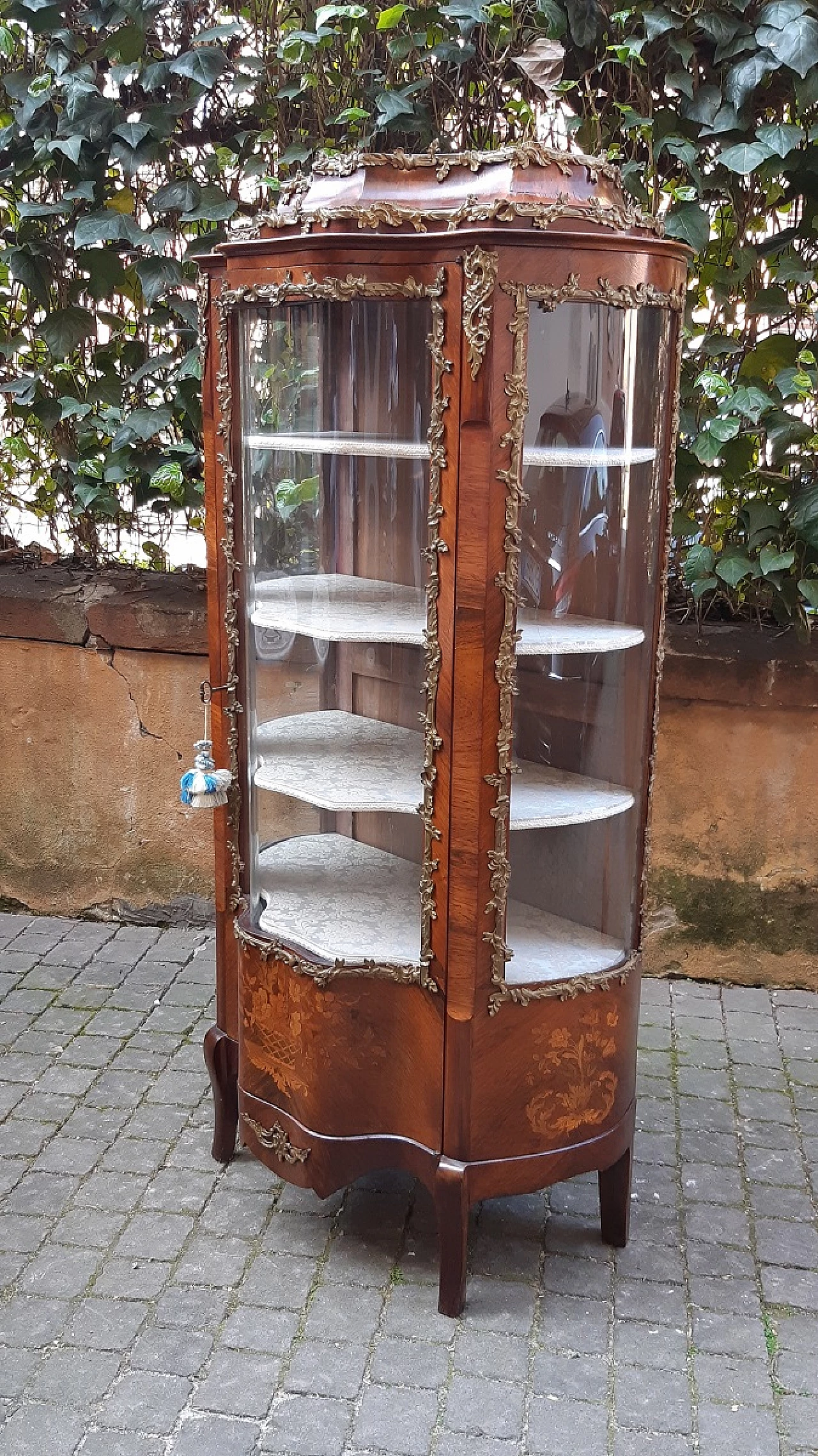 Napoleon III walnut display cabinet, second half of the 19th century 5