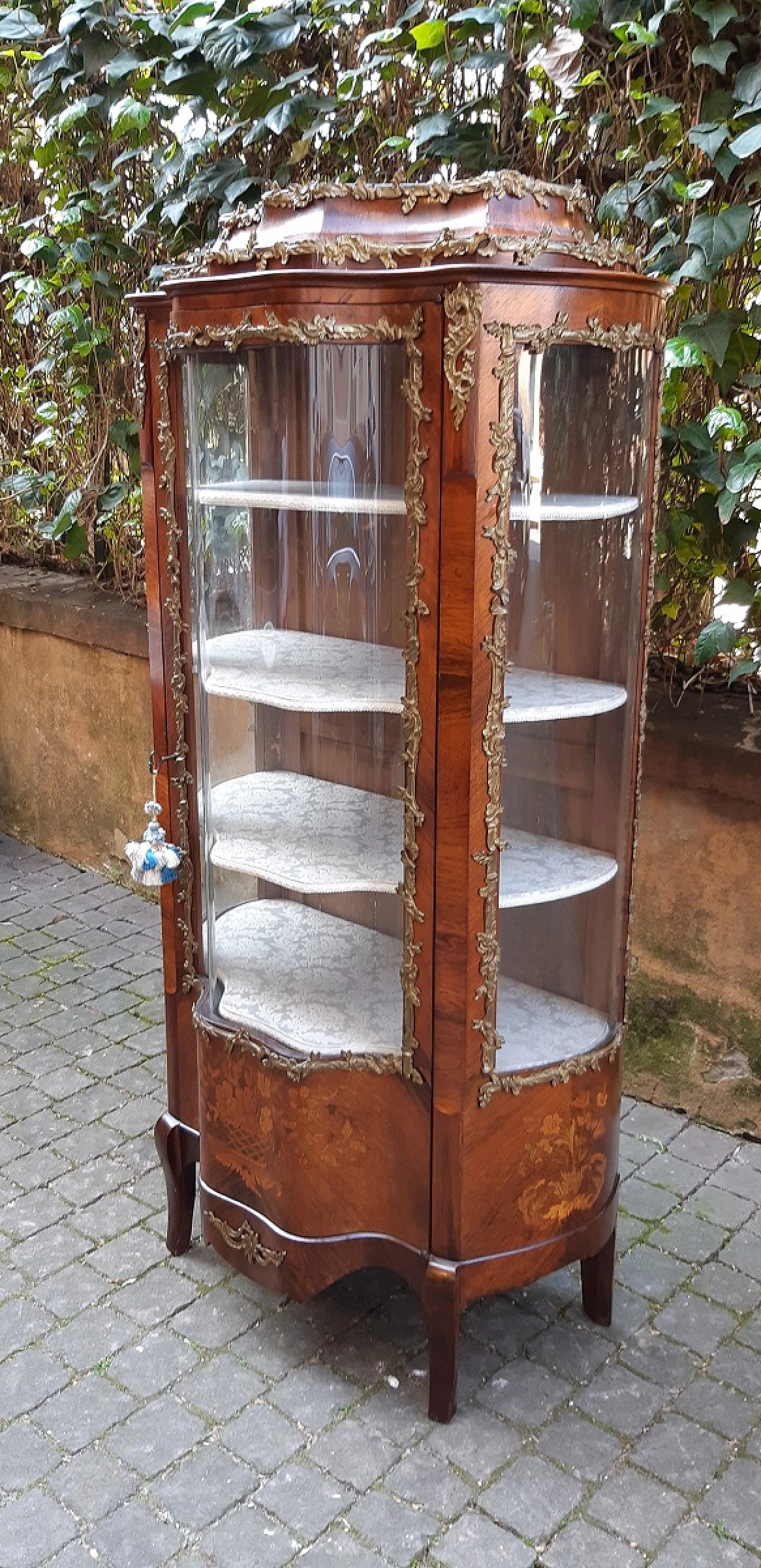 Napoleon III walnut display cabinet, second half of the 19th century 9