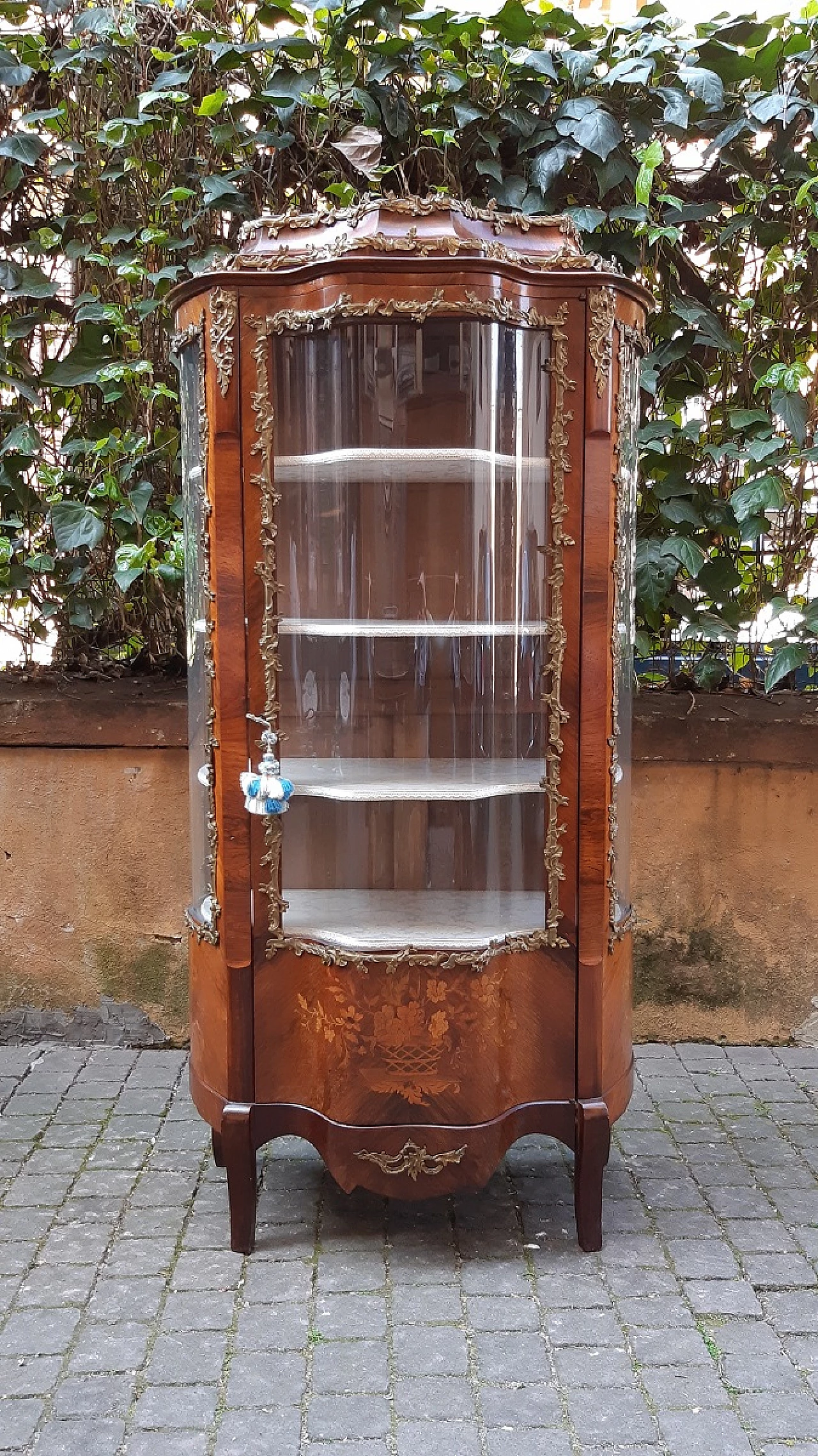 Napoleon III walnut display cabinet, second half of the 19th century 12