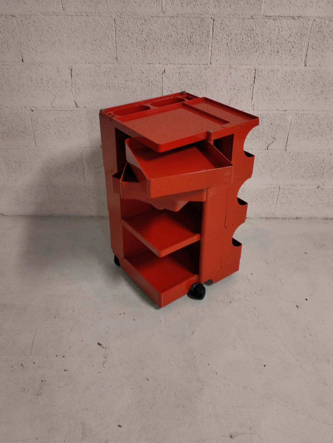 Carrello Boby rosso di Joe Colombo per Bieffeplast, anni '70 2