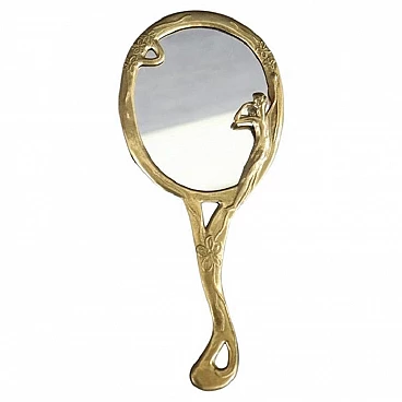 Specchio a mano con cornice in ottone dorato cesellato, anni '80