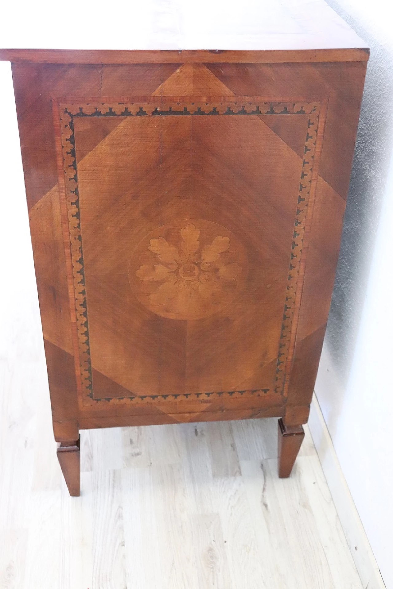 Louis XVI style inlaid wood dresser 9