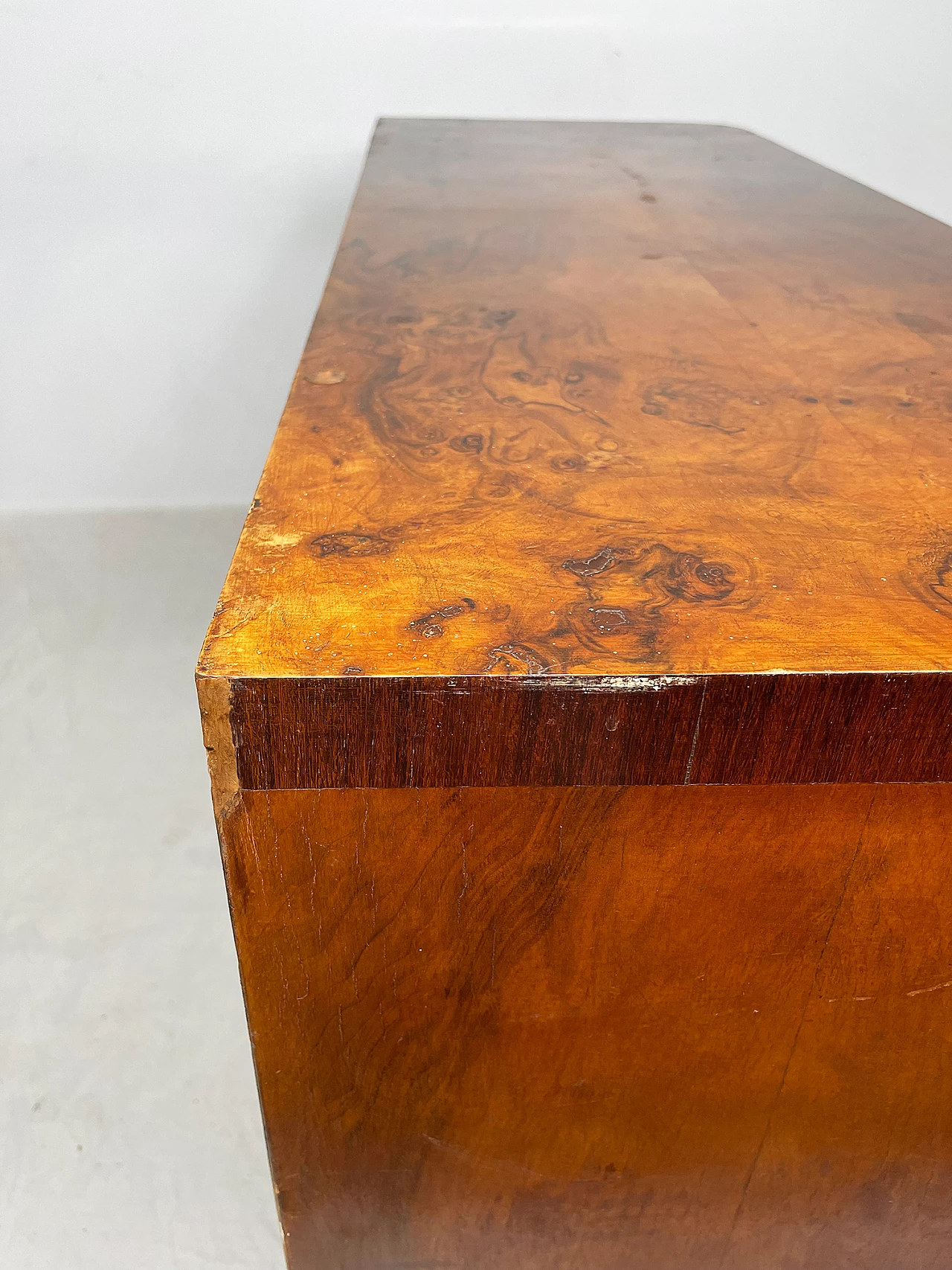 Chest of drawers in burl walnut, 1930s 20
