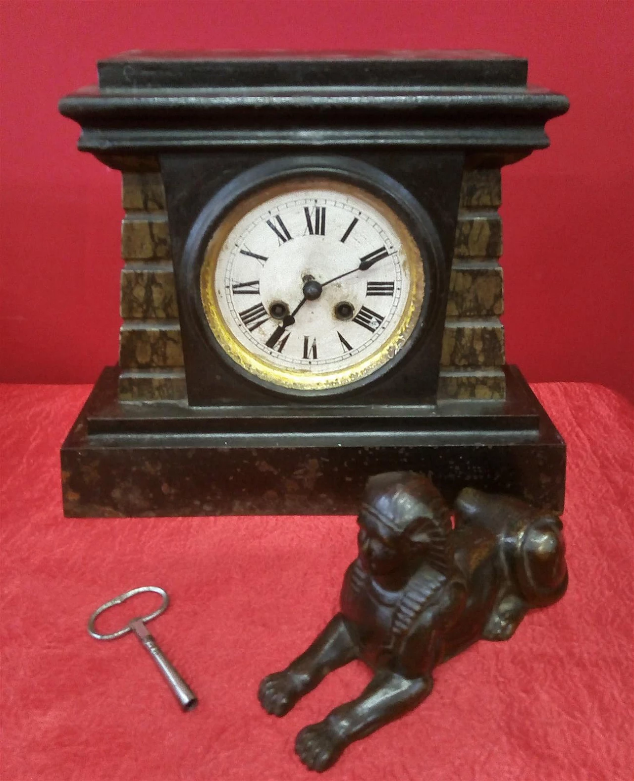 Metal pendulum clock with sphinx, early 20th century 2