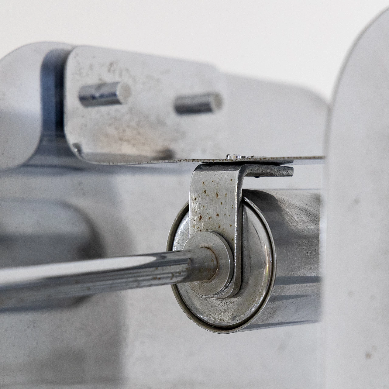 Chromed metal adjustable floor lamp, 1970s 8