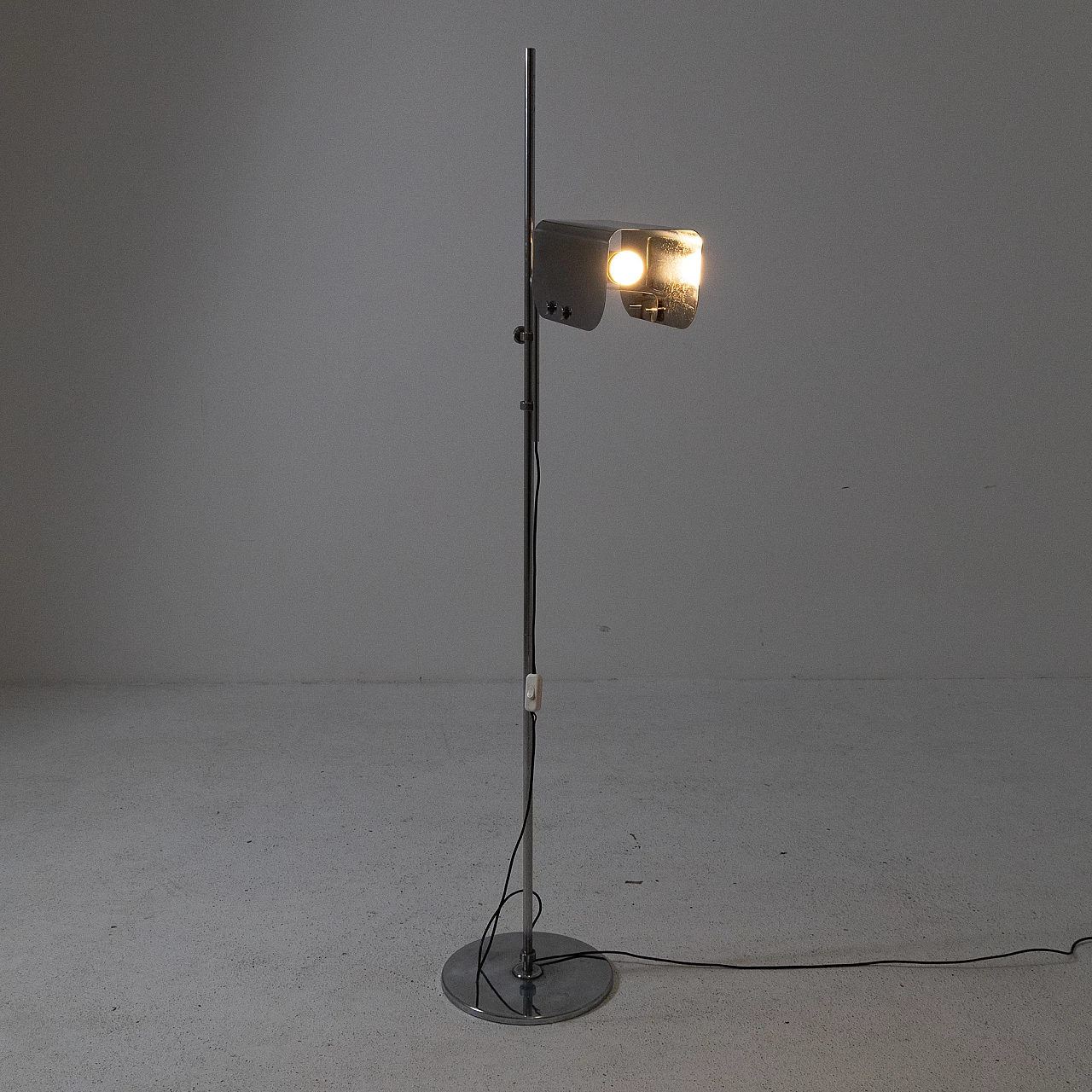 Chromed metal adjustable floor lamp, 1970s 10