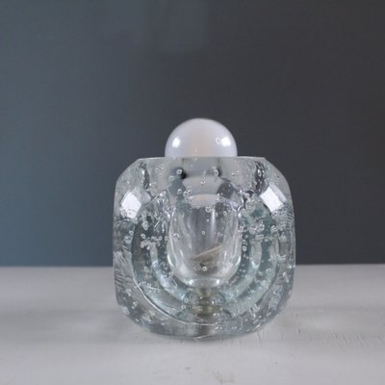 Lampada da tavolo cubica in vetro azzurro, anni '50 1