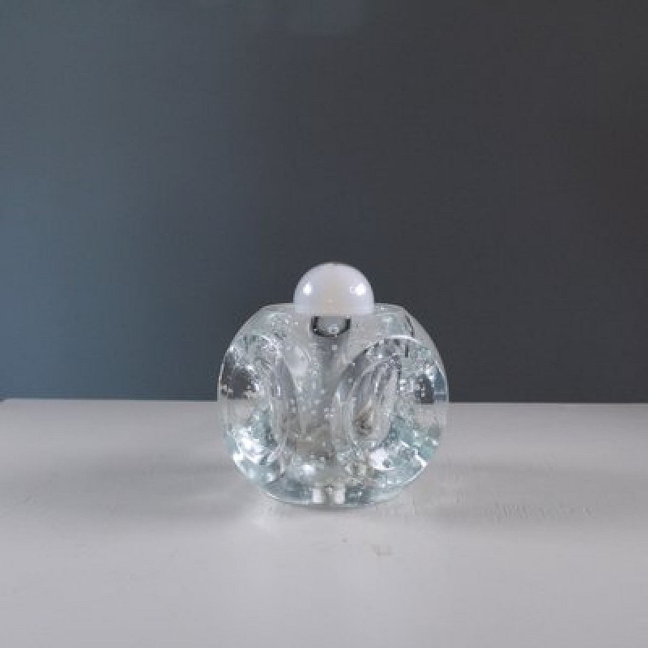 Lampada da tavolo cubica in vetro azzurro, anni '50 9