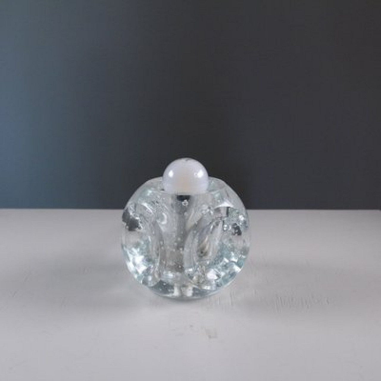 Lampada da tavolo cubica in vetro azzurro, anni '50 14