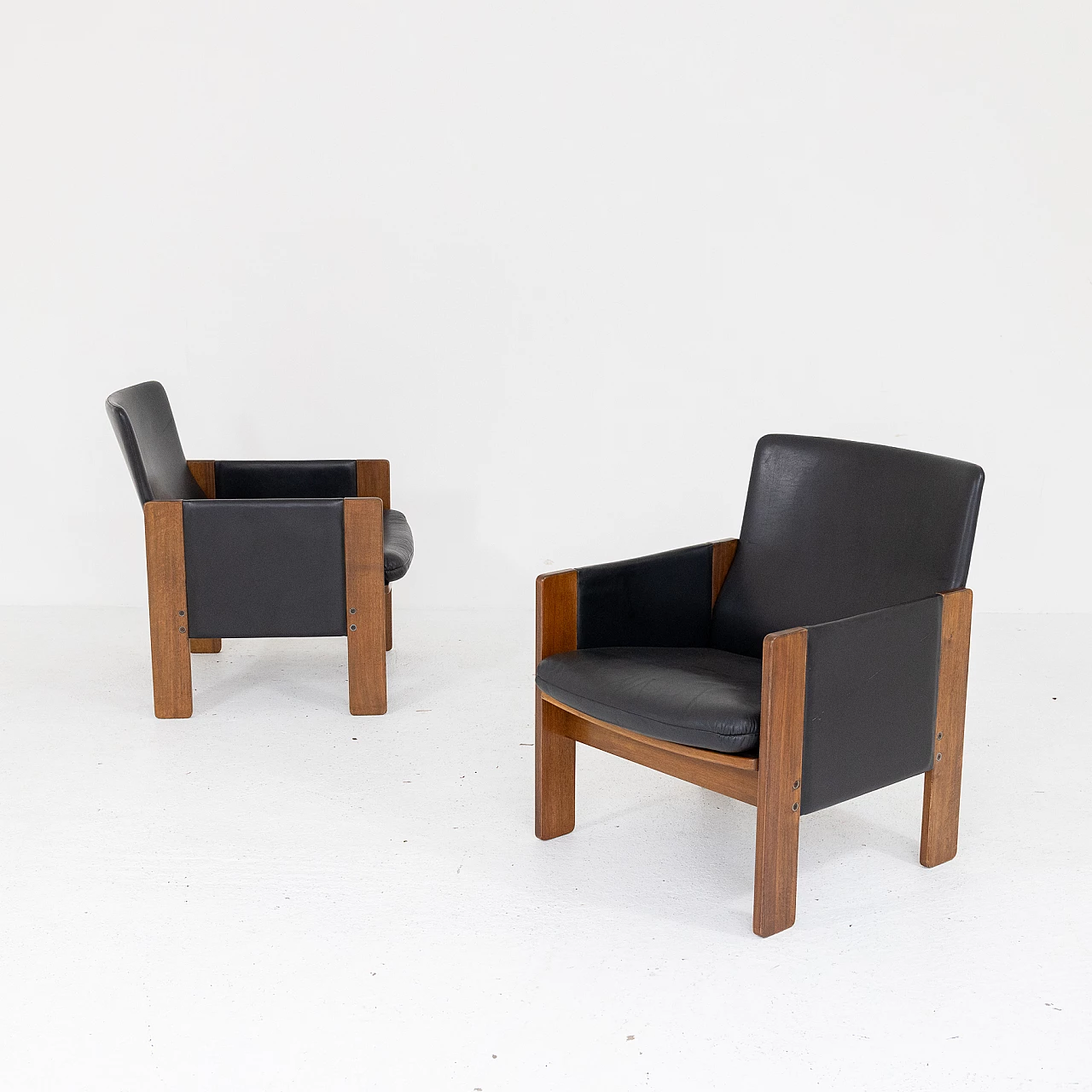 Pair of 917 armchairs by Afra and Tobia Scarpa for Cassina, 1960s 7