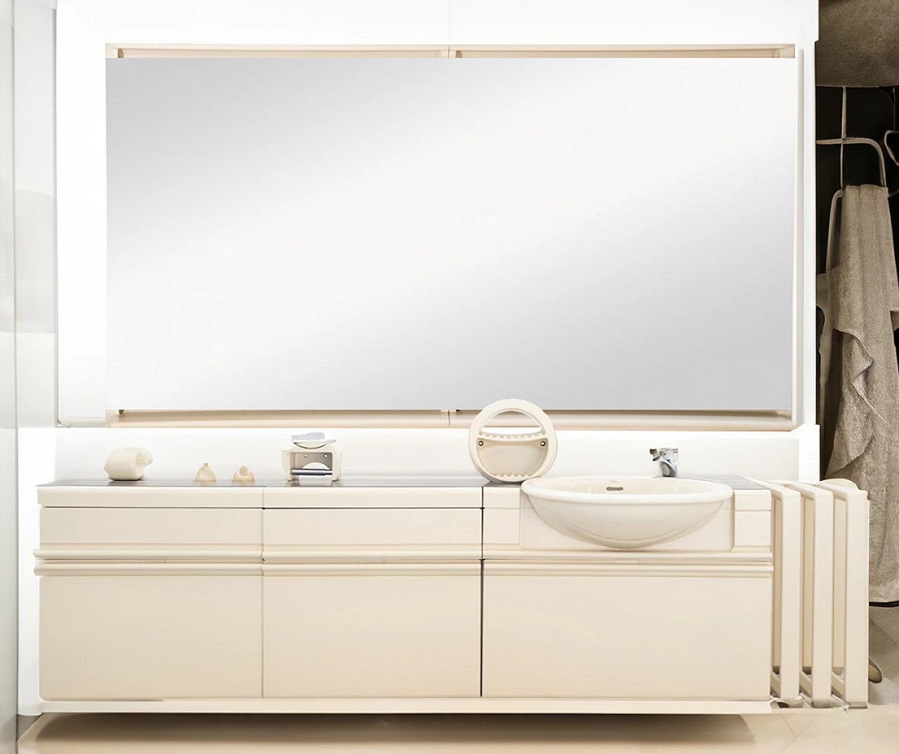 ABS bathroom cabinet with mirror by Joe Colombo, 1970s 15