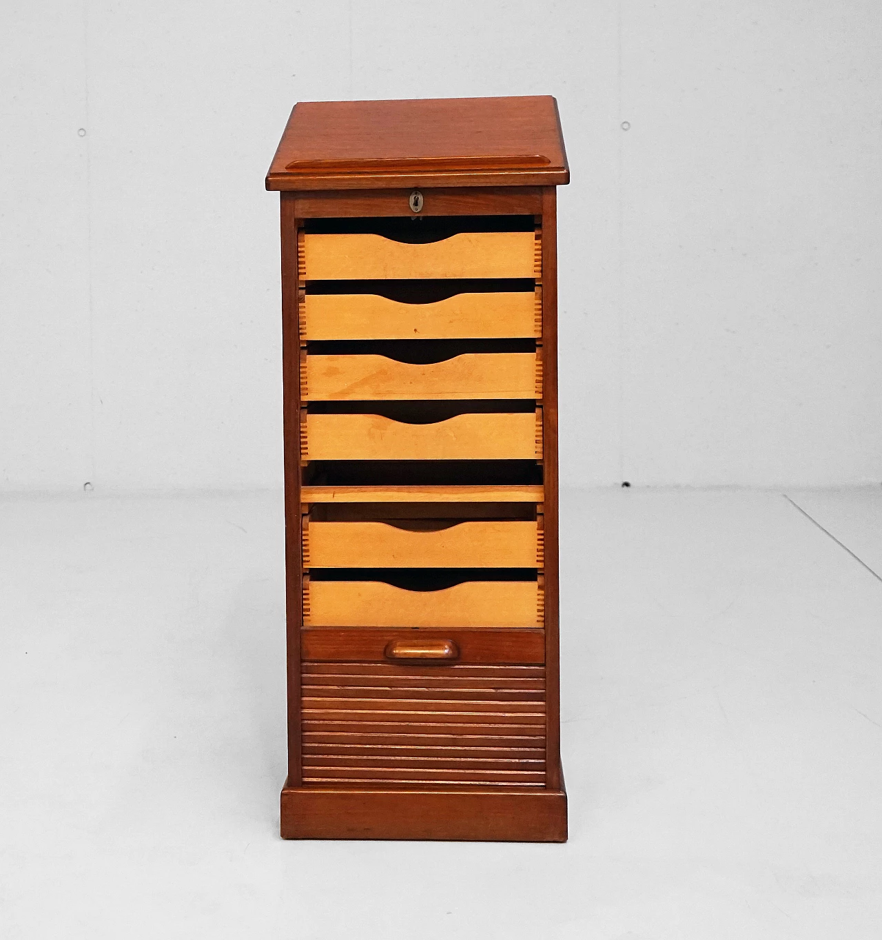 Mahogany shutter filing cabinet, early 20th century 2