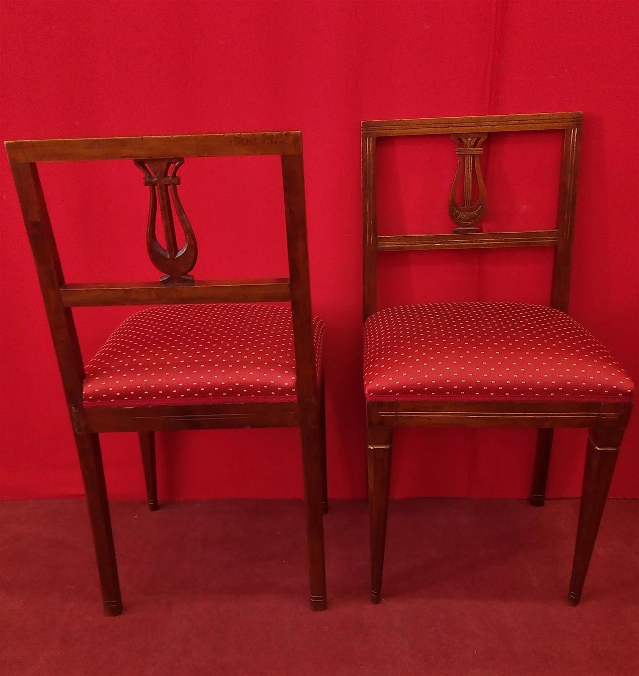 Divano, poltrona e coppia di sedie stile Luigi XVI, inizio '800 5