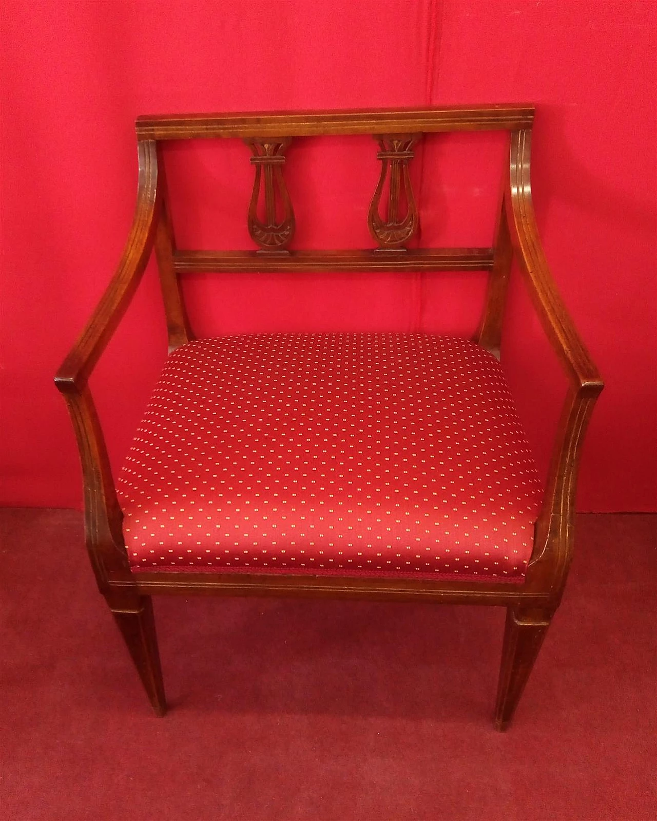 Divano, poltrona e coppia di sedie stile Luigi XVI, inizio '800 6
