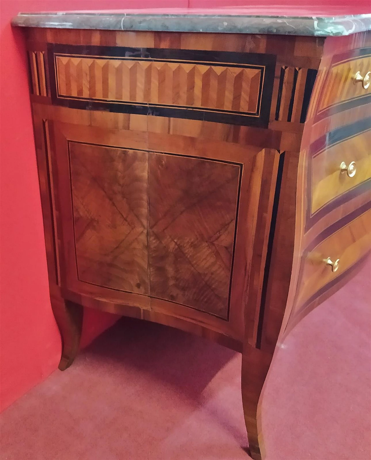 Walnut dresser with marble top, mid-19th century 3