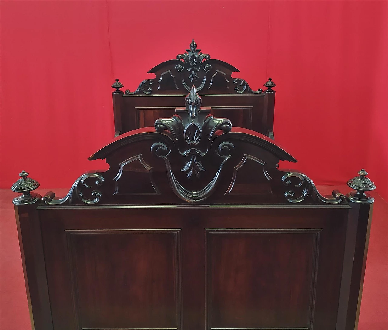Rosewood bed, mid 19th century 2