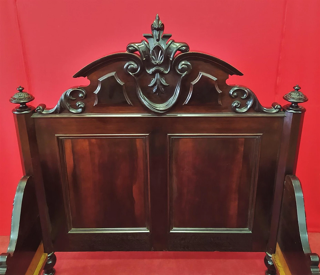 Rosewood bed, mid 19th century 3
