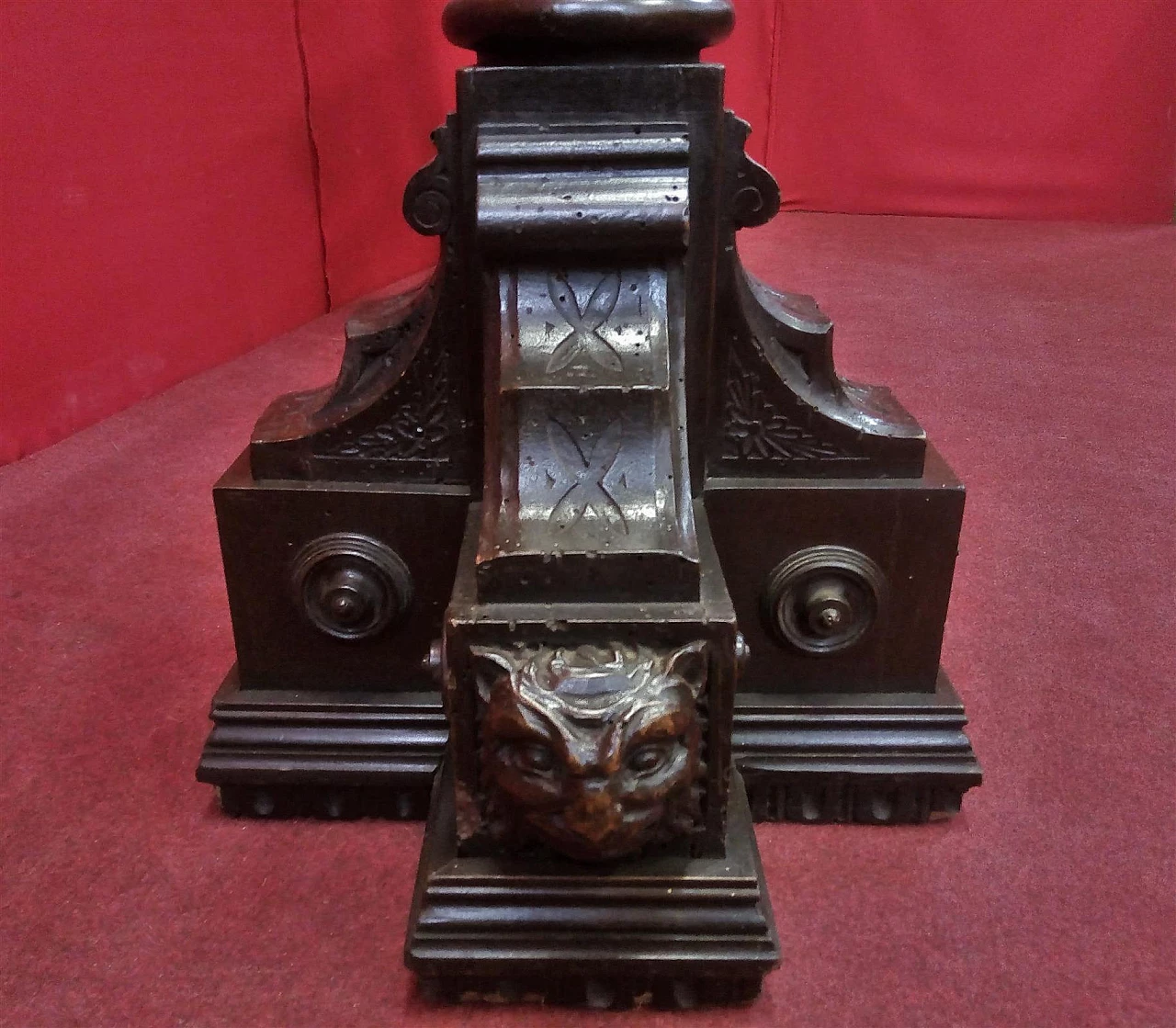 Carved wood and wrought iron cradle, early 20th century 6