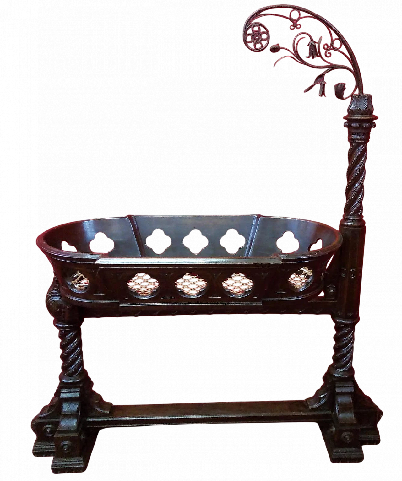 Carved wood and wrought iron cradle, early 20th century 11