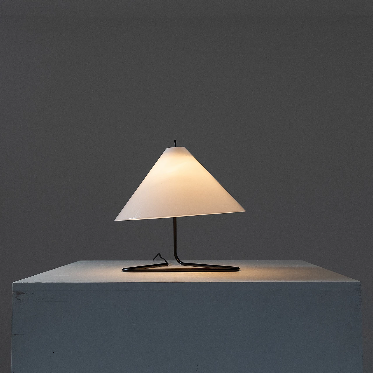 Lampada da tavolo di Paolo Tilche per Arform, anni '50 8