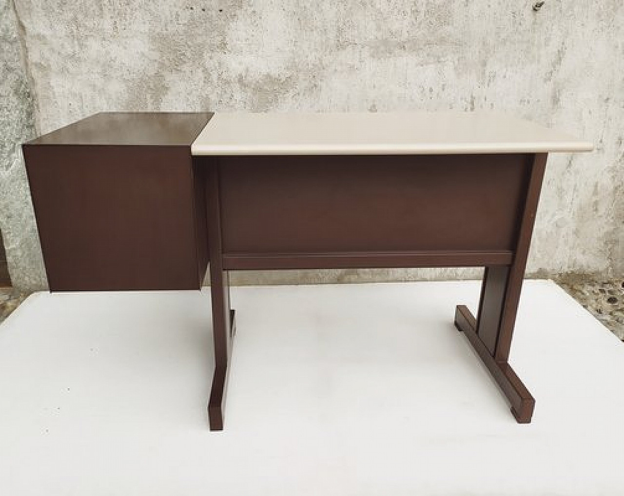 Desk by Ettore Sottsass for Olivetti Synthesis, 1971 3