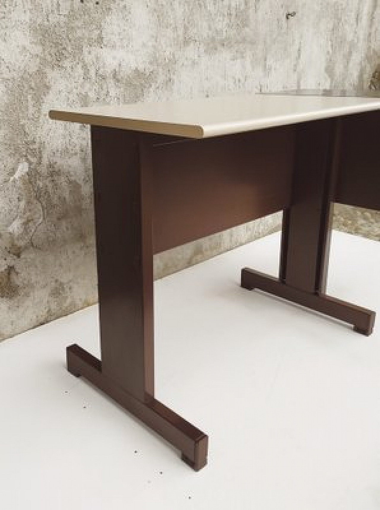 Desk by Ettore Sottsass for Olivetti Synthesis, 1971 4