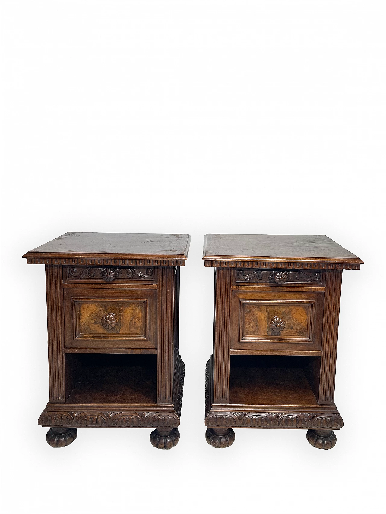 Pair of walnut bedside tables by F.lli Cavatorta, 19th century 2