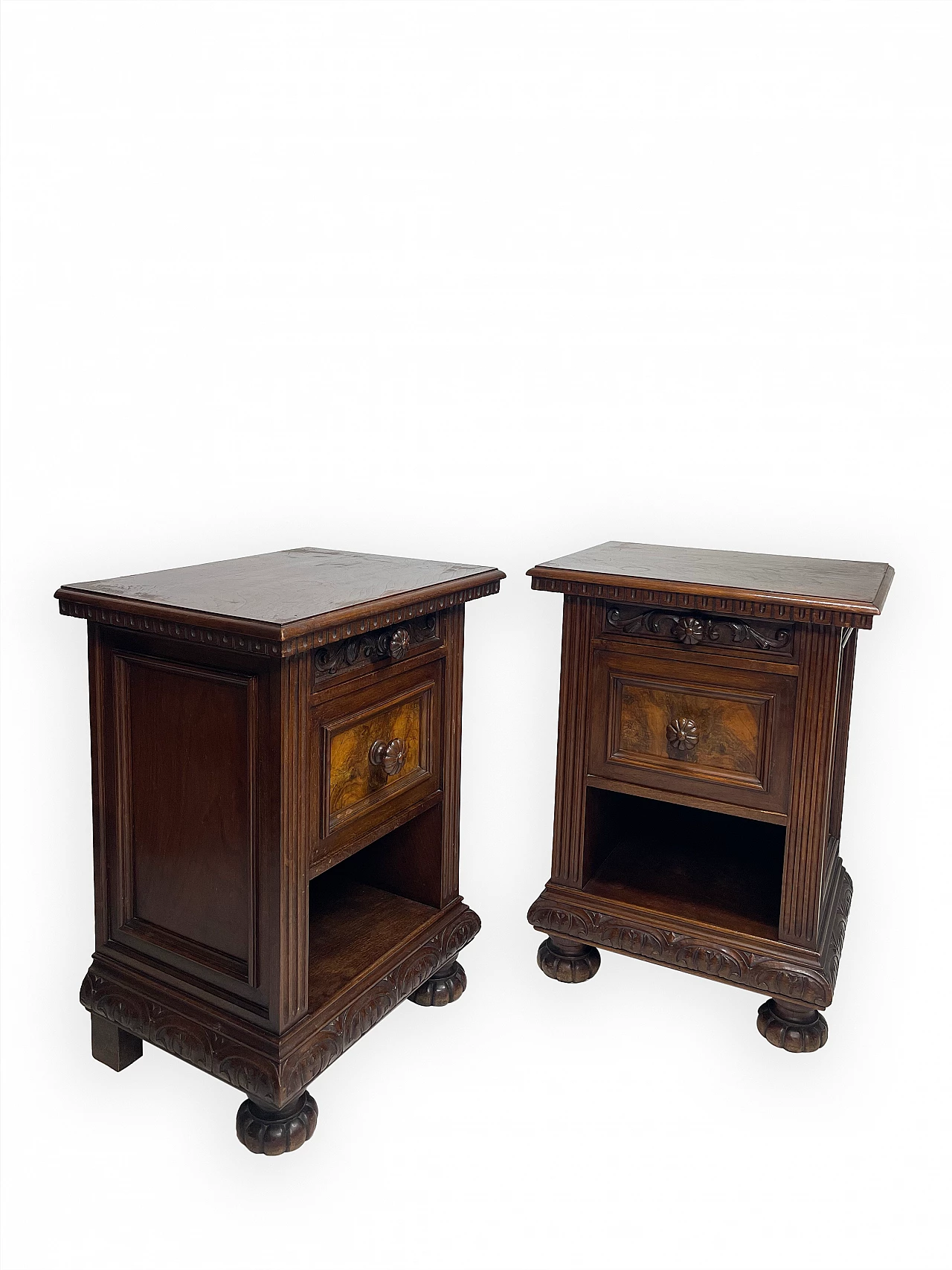 Pair of walnut bedside tables by F.lli Cavatorta, 19th century 4
