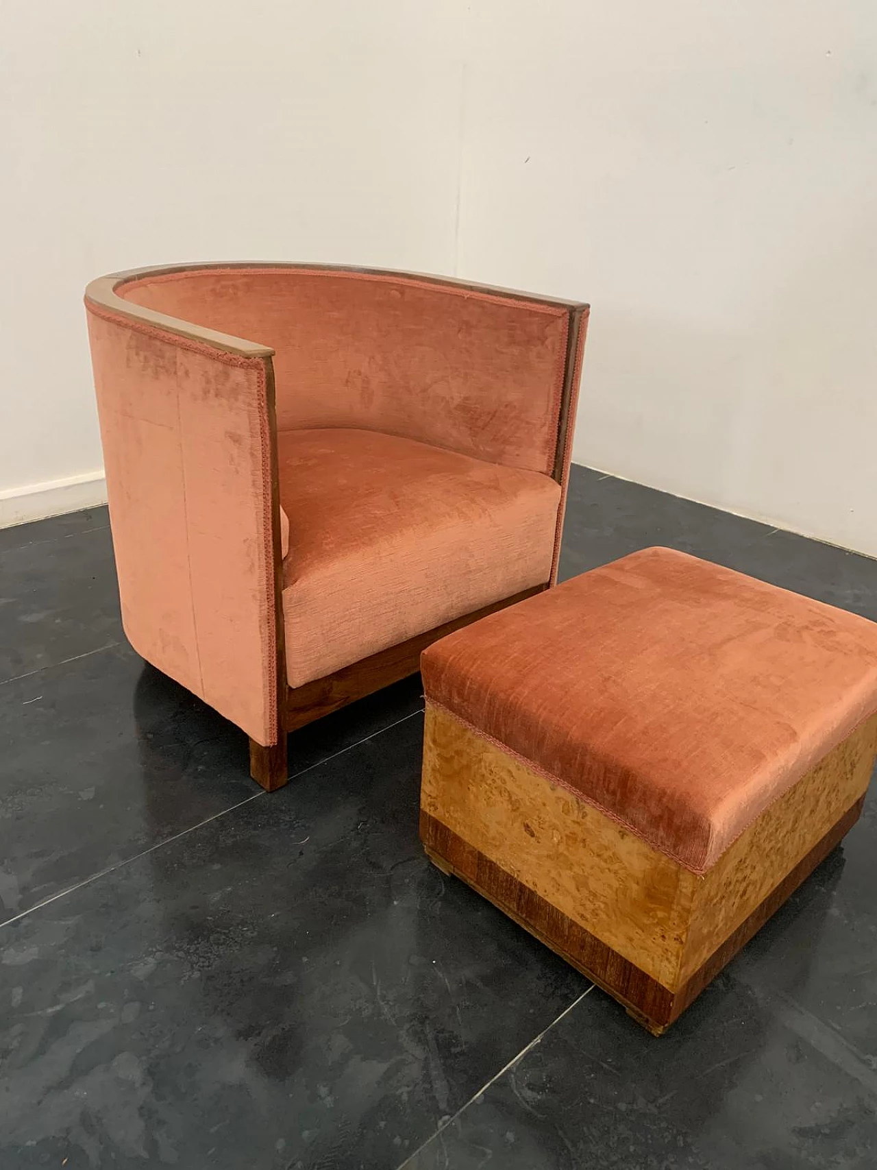 Walnut and thuja root armchair and pouf, 1930s 1