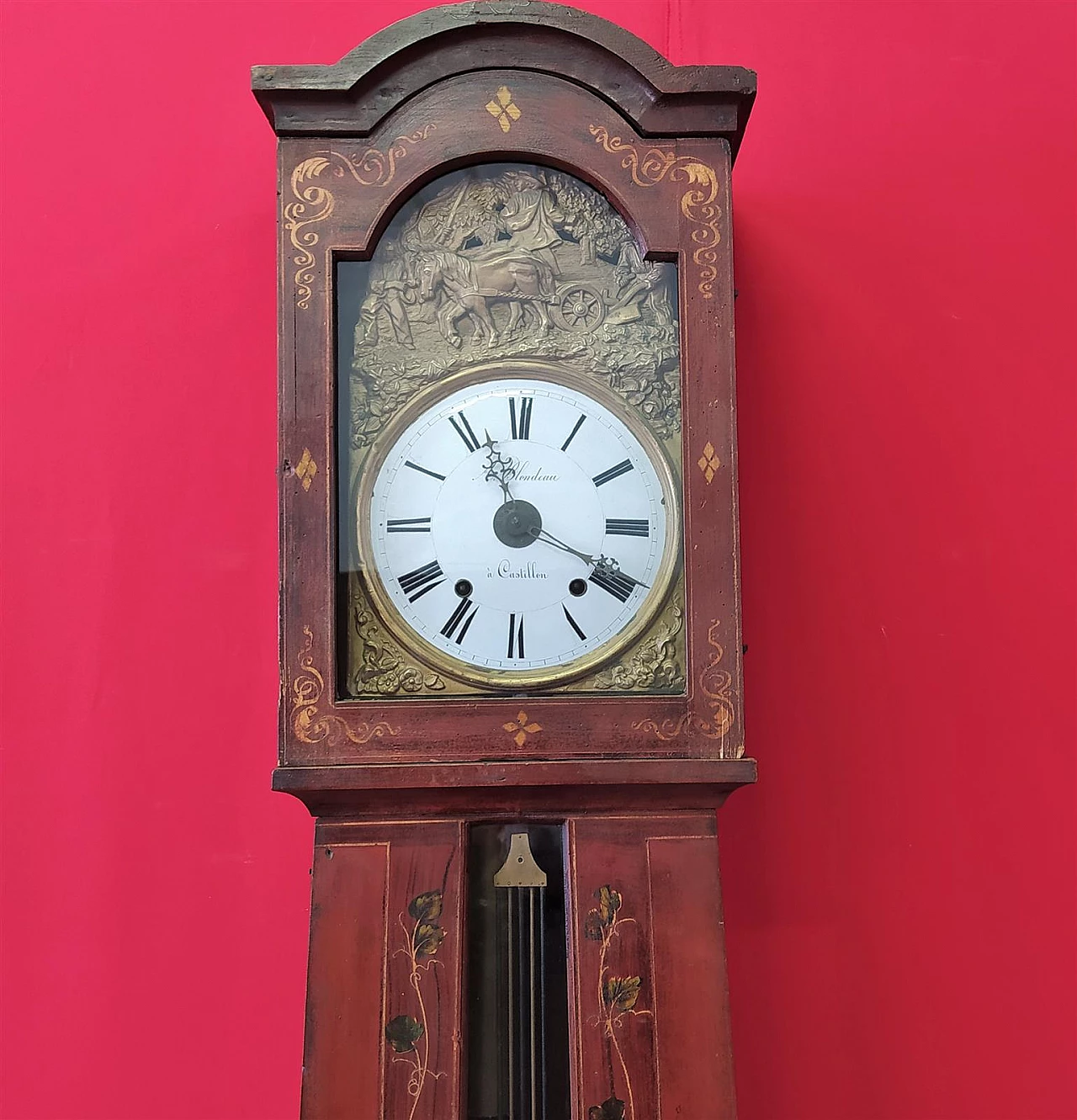 Red lacquered and painted spruce pendulum clock, mid-19th century 2