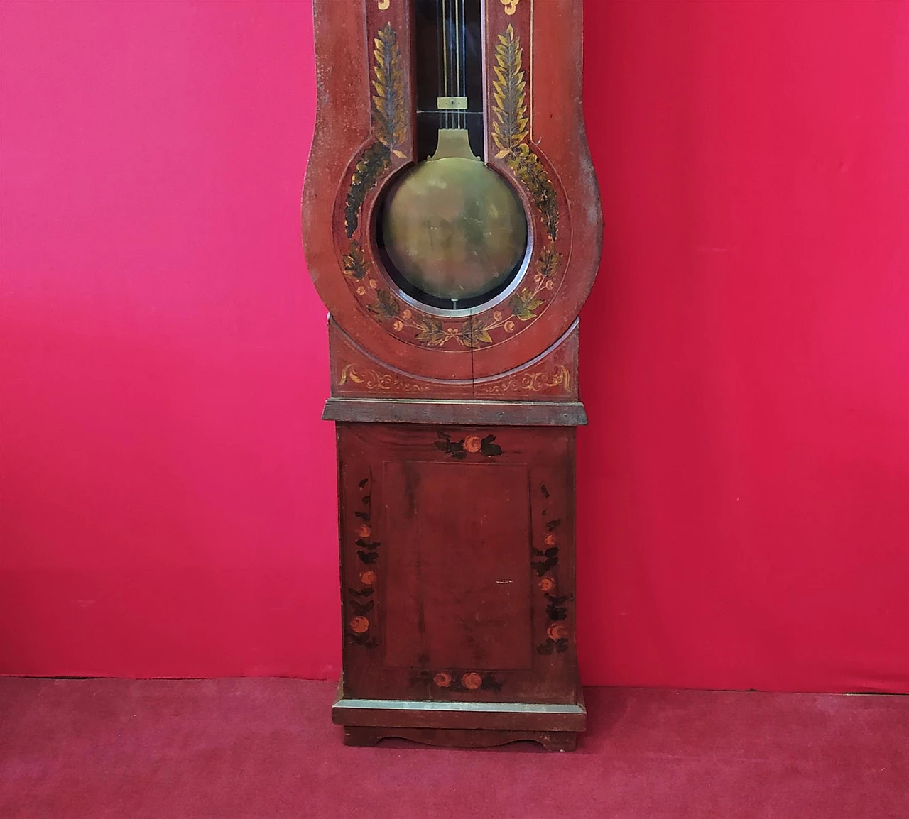 Red lacquered and painted spruce pendulum clock, mid-19th century 4