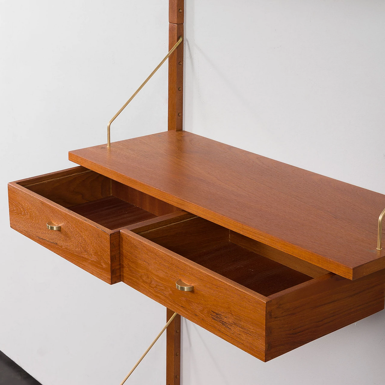 Hanging bookcase with console in the style of Poul Cadovius, 1960s 7