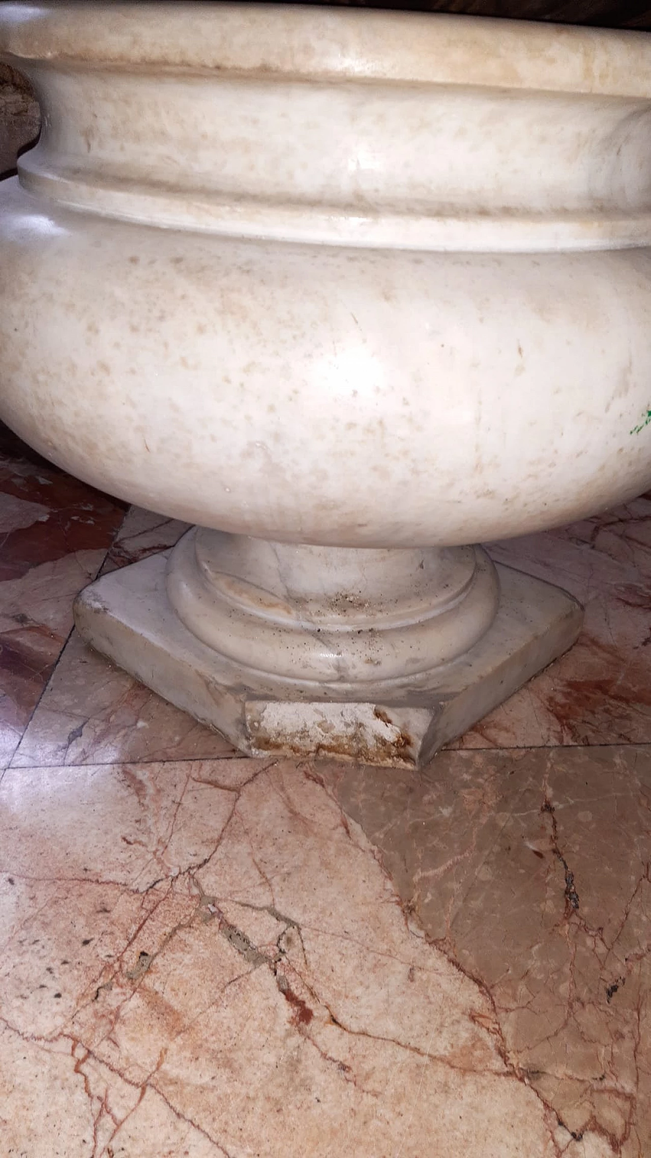 Coppia di vasi in marmo bianco, '800 1368775